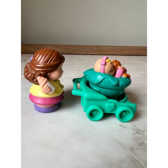 Fisher-Price Little People Mom holding Bottle Figure with Baby and Stroller - Picture 4 of 5